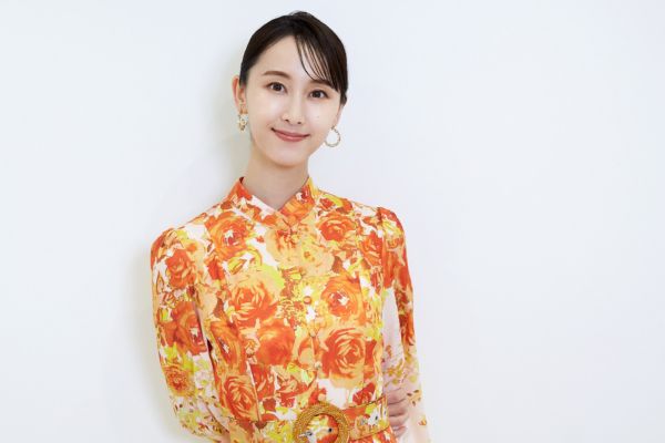 写真：宮城夏子 ヘアメイク：藤原玲子　スタイリスト：鼻先さや（DRAGONFRUIT）