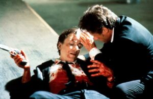史上最高のバイオレンス映画は？ 洋画の衝撃作（3）拷問シーンが観ていて痛い…歴史を変えた革命的傑作は？