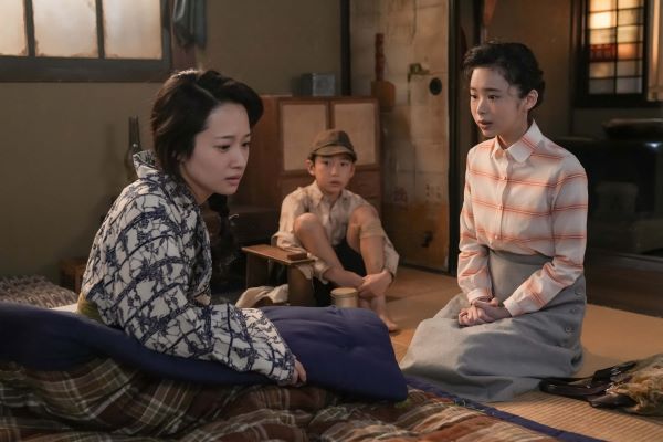 藤間爽子、蒼昴、趣里、連続テレビ小説『ブギウギ』©NHK