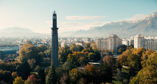 © 2022 - Haut et Court - Versus Production - Auvergne-Rhône-Alpes Cinéma