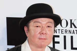 衝撃＆爆笑のどハマり…！ 映画『ベートーヴェン捏造』の場面写真公開、古田新太のベートーヴェン怪演がプロすぎる…