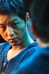 ソン・ジュンギが裏社会に生きる孤独な男に！  話題の韓国映画『このろくでもない世界で』 公開決定＆場面写真解禁