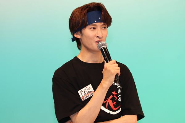 俳優の向井康二。写真：浜瀬将樹