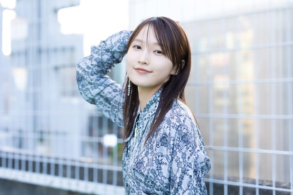 写真：Wakaco ヘアメイク：上野知香 スタイリスト：藤本大輔