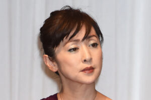 名作なのに再放送禁止？ 視聴困難な”ワケあり”ドラマ（3）爆発的人気も謎の打ち切り…封印された理由とは？