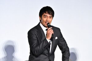 「すごくチャーミングに演じてくれた」阿部寛が道枝駿佑の芝居に太鼓判！ 日曜劇場『キャスター』完成披露試写会レポート