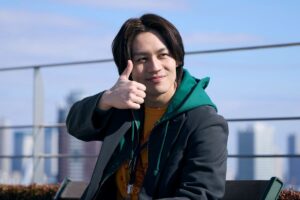 ドラマ『人事の人見』第3話考察レビュー。松田元太の胸キュンセリフに悶絶… ”人見”だから許されるワケ【ネタバレ】