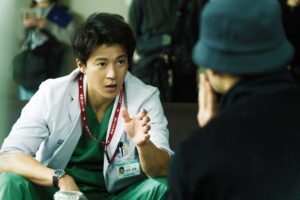 令和最強キャストがリアリティを追求。映画『フロントライン』撮影の裏側を写したメイキング写真＆特別映像公開