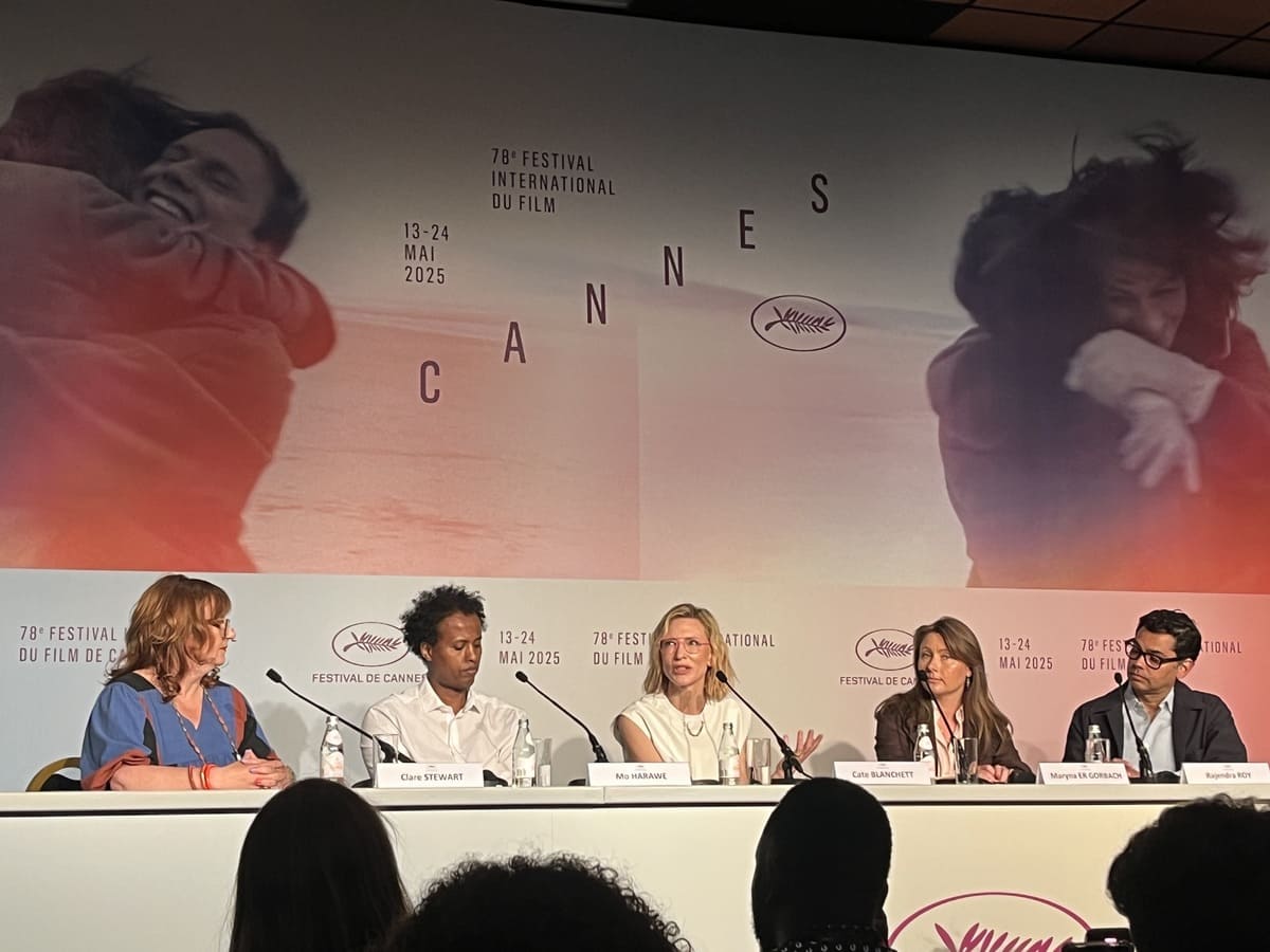 （左から）クレア・スチュワート、モ・ハラウェ、ケイト・ブランシェット、マリナ・エル・ゴルバチ、ラジェンドラ・ロイ【写真：林瑞絵】