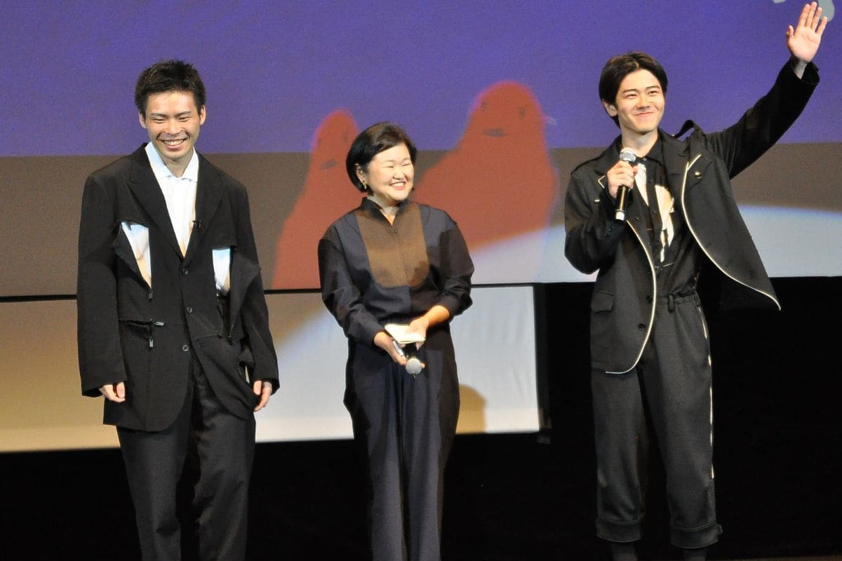 映画『見はらし世代』カンヌ国際映画祭での舞台挨拶の様子