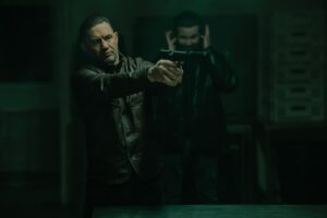 登場人物は“クズ”と“ワル”だらけが蔓延る裏社会！？ Paramount+ドラマ『モブランド』場面写真＆特別映像公開