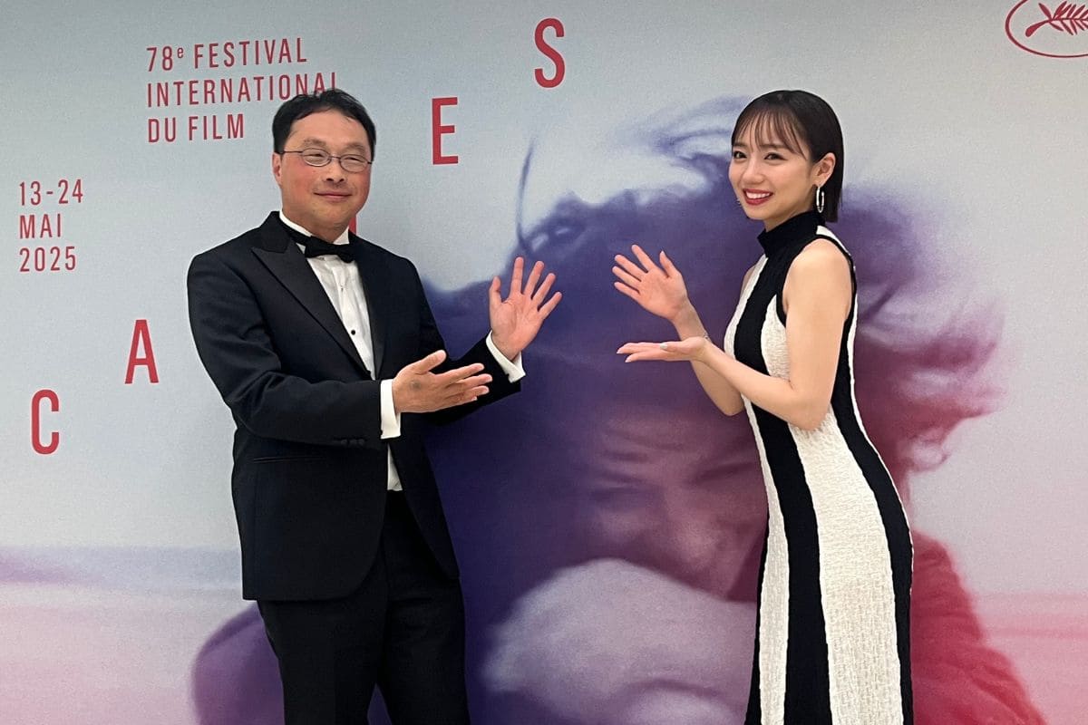 （左から）深田晃司監督、齊藤京子【写真：林瑞絵】