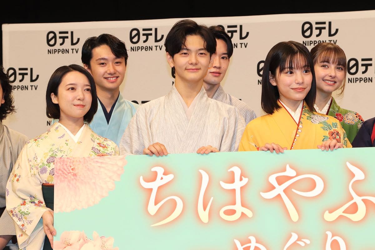 （前列左から）上白石萌音、齋藤潤、當真あみ（後列左から）大西利空、山時聡真、嵐莉菜。写真：浜瀬将樹