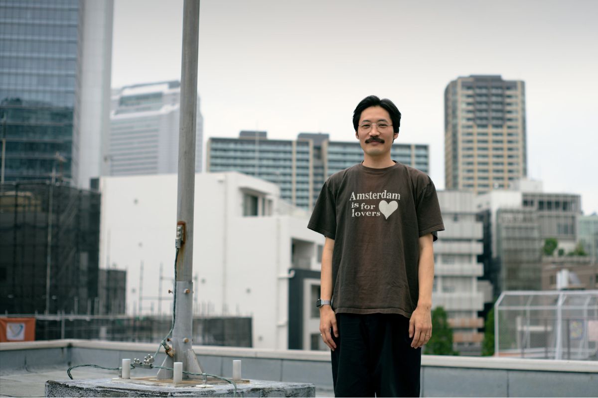 ヘソ監督　写真：大島風穂
