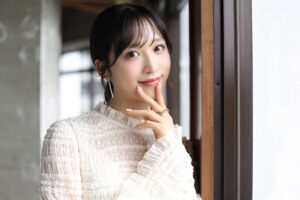 【写真】小栗有以スペシャルグラビア。インタビューカット一覧