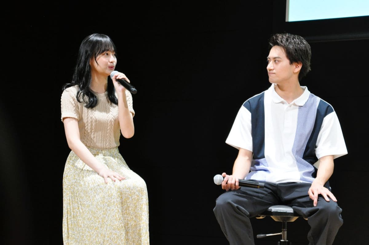影山優佳、小島健