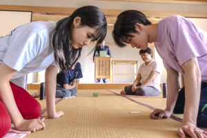 『ちはやふる－めぐり－』は大人こそ見るべき…「嬉し涙」ではなく「悔し涙」に惹きつけられるワケ。第2話考察＆感想レビュー【ネタバレ】