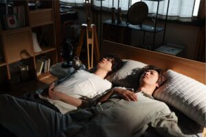成田凌「なんで俺が？」が最高…ナ・イヌとの同居生活をずっと見ていたいワケ。『初恋DOGs』第4話考察＆感想【ネタバレ】