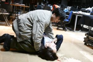 櫻井翔の激闘再び…伏線に考察“占拠シリーズ”の楽しみ方を徹底解説。ドラマ『放送局占拠』第1話考察＆感想レビュー【ネタバレ】