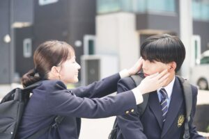 長尾謙杜×山田杏奈W主演映画『恋に至る病』“切なすぎるラスト4分”とは？ 一途な想いと疑念が交錯する場面写真が一挙公開