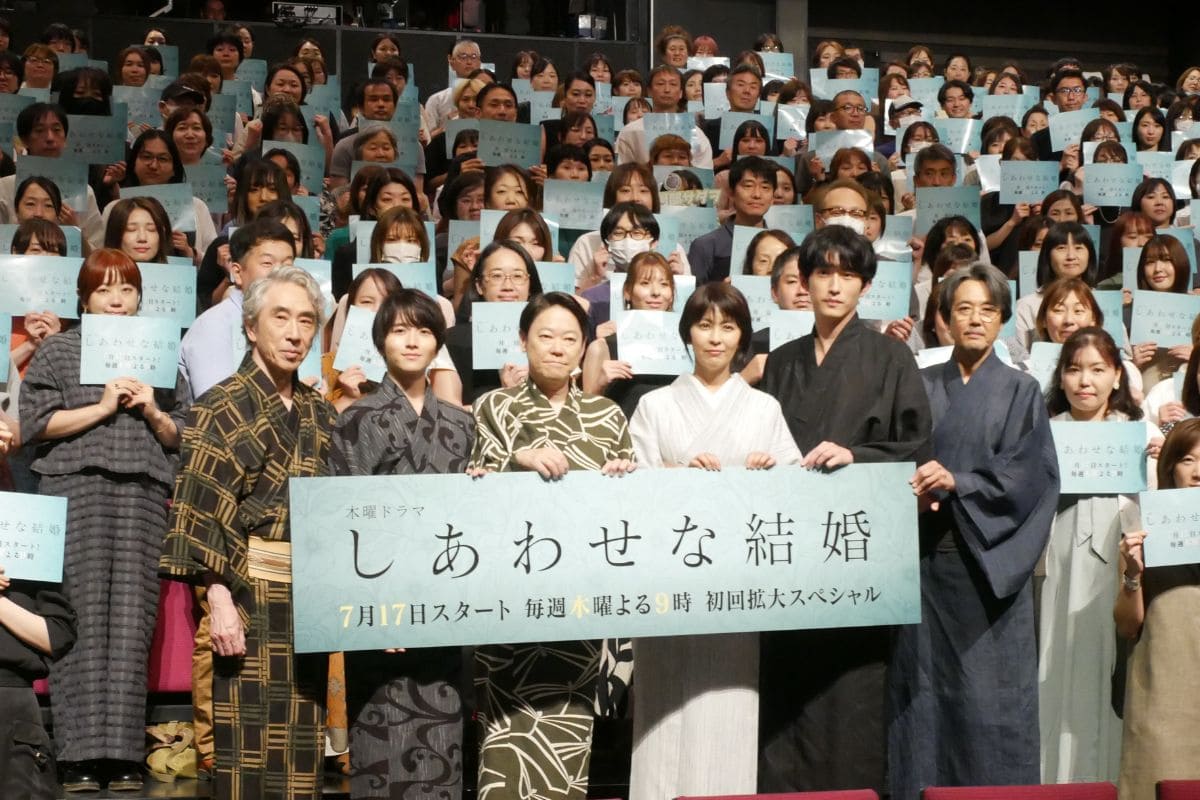 段田安則、板垣李光人、阿部サダヲ、松たか子、杉野遥亮、岡部たかし