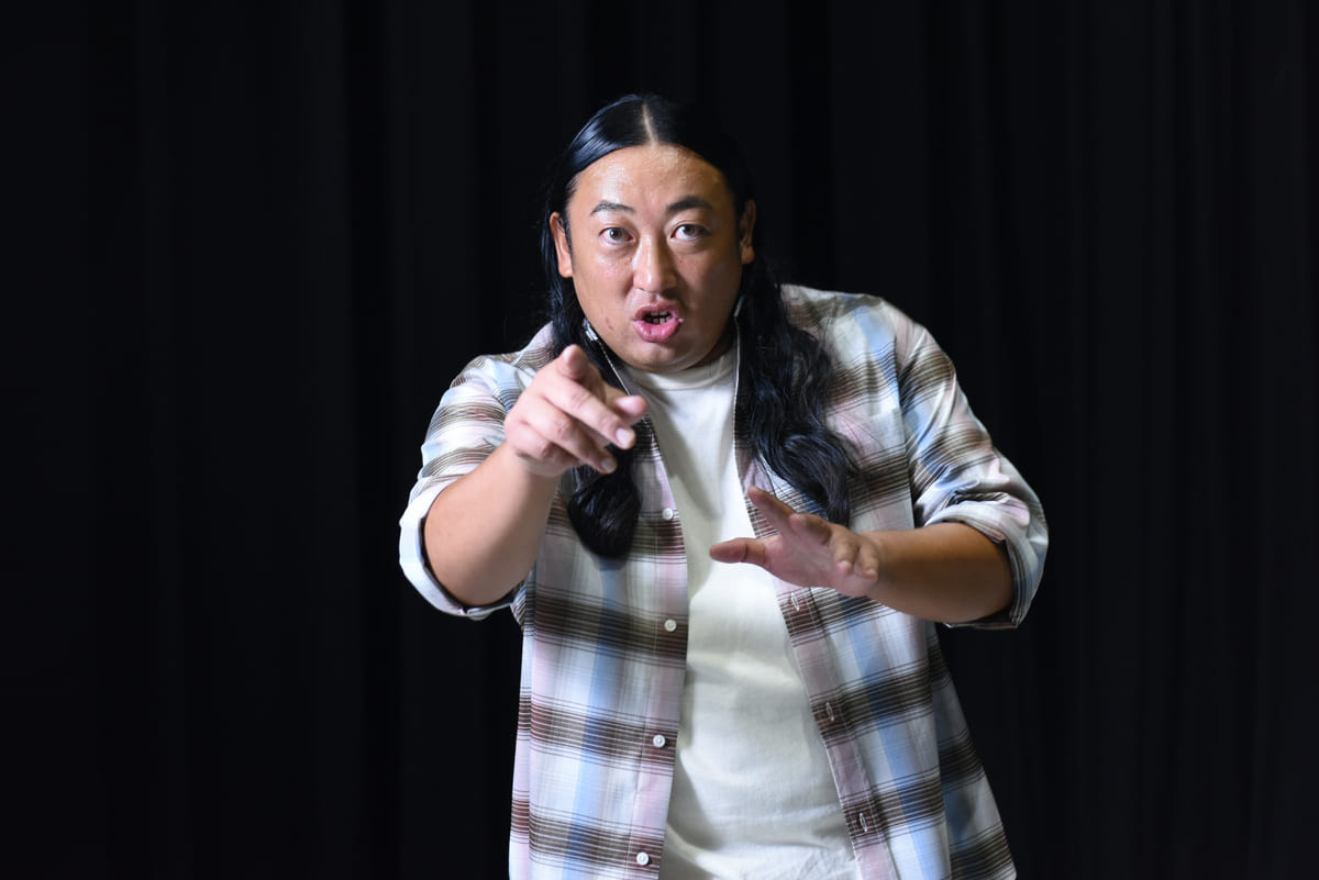 秋山竜次 写真：武馬怜子
