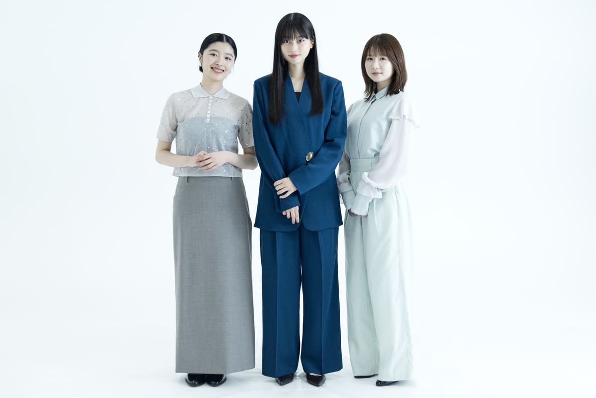 菊池日菜子、小野花梨、川床明日香 写真：武馬怜子